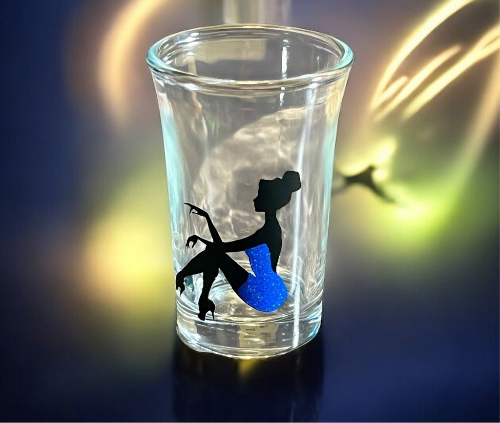 1.5 oz - Luxe Co. By M.E. - Chic & Unbothered Shot Glasses (Set of 2)